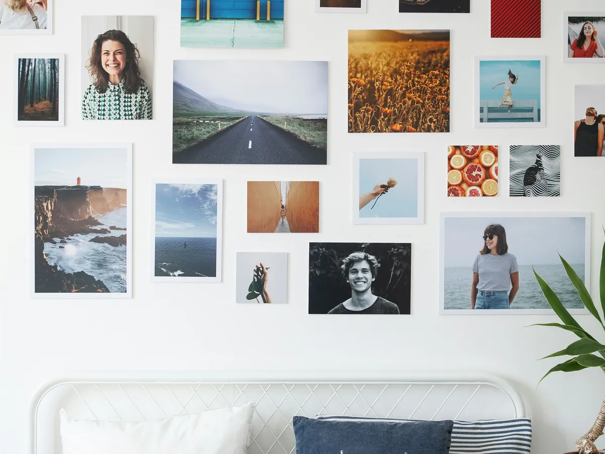 Gallery wall hung level